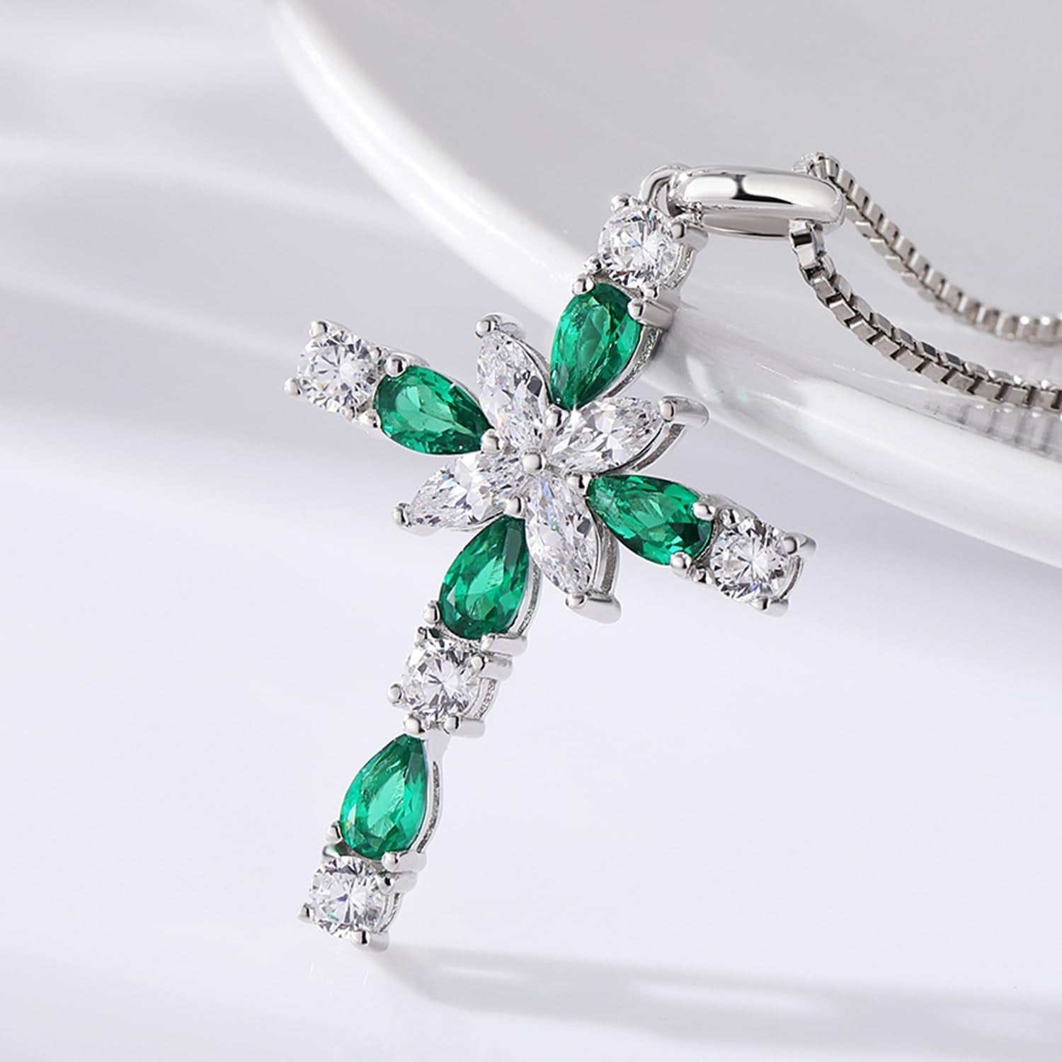 925 Sterling Silver Cross Necklace for Women，Birthday Delicate Star Cross Necklace Jewelry Gifts for Women，Birthstone Religious Jewelry for Mom, Chain 18 Inch